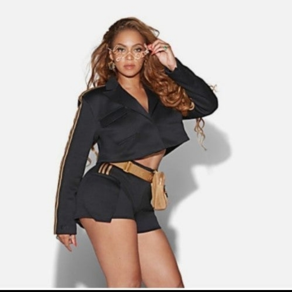 Ivy Park cropped suit